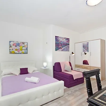Delightful In The Center Of Guest house Split